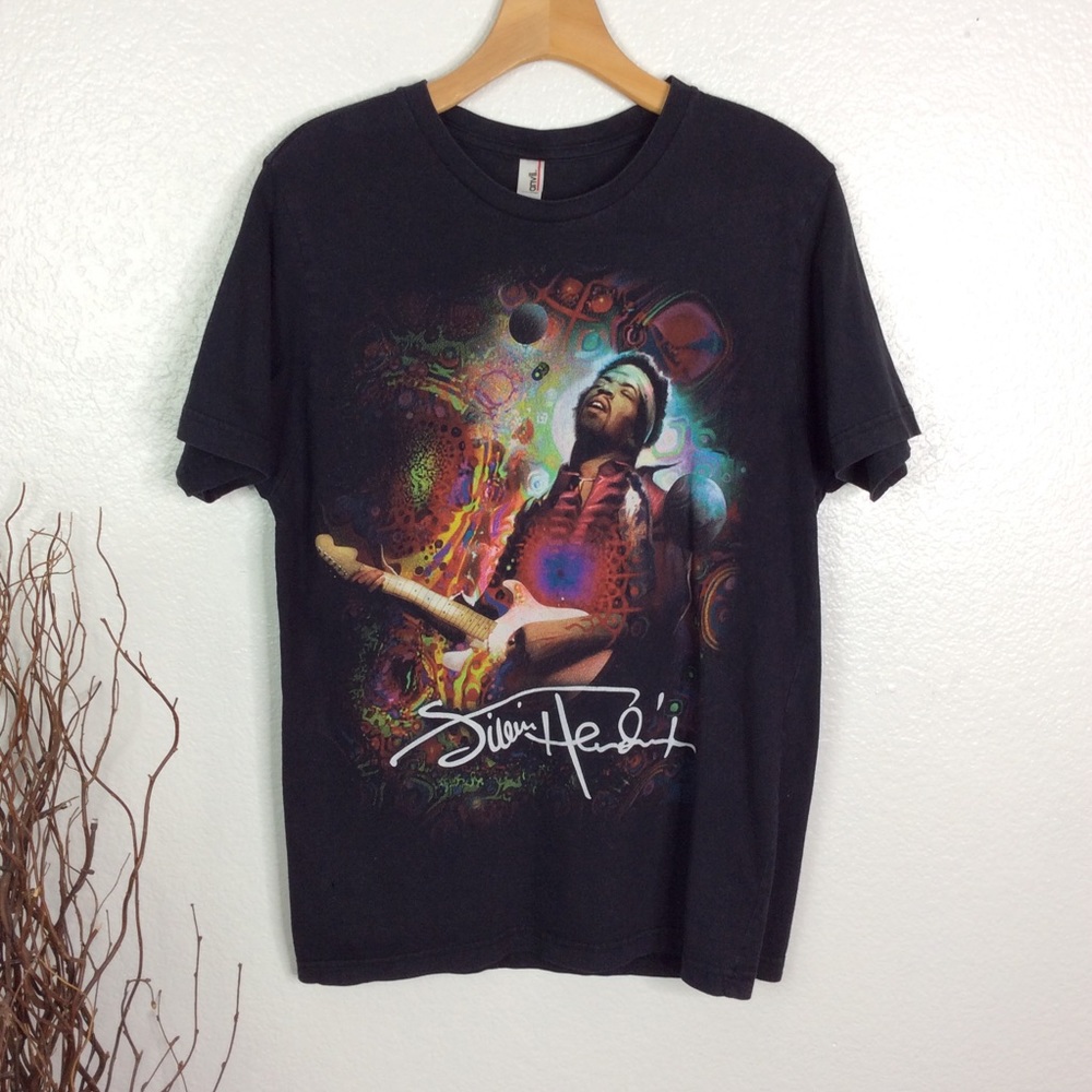 * JIMI HENDRIX Graphic Tee *